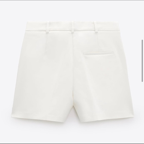 Zara high waisted cream shorts with pockets and gold buttons NEW - Picture 4 of 10